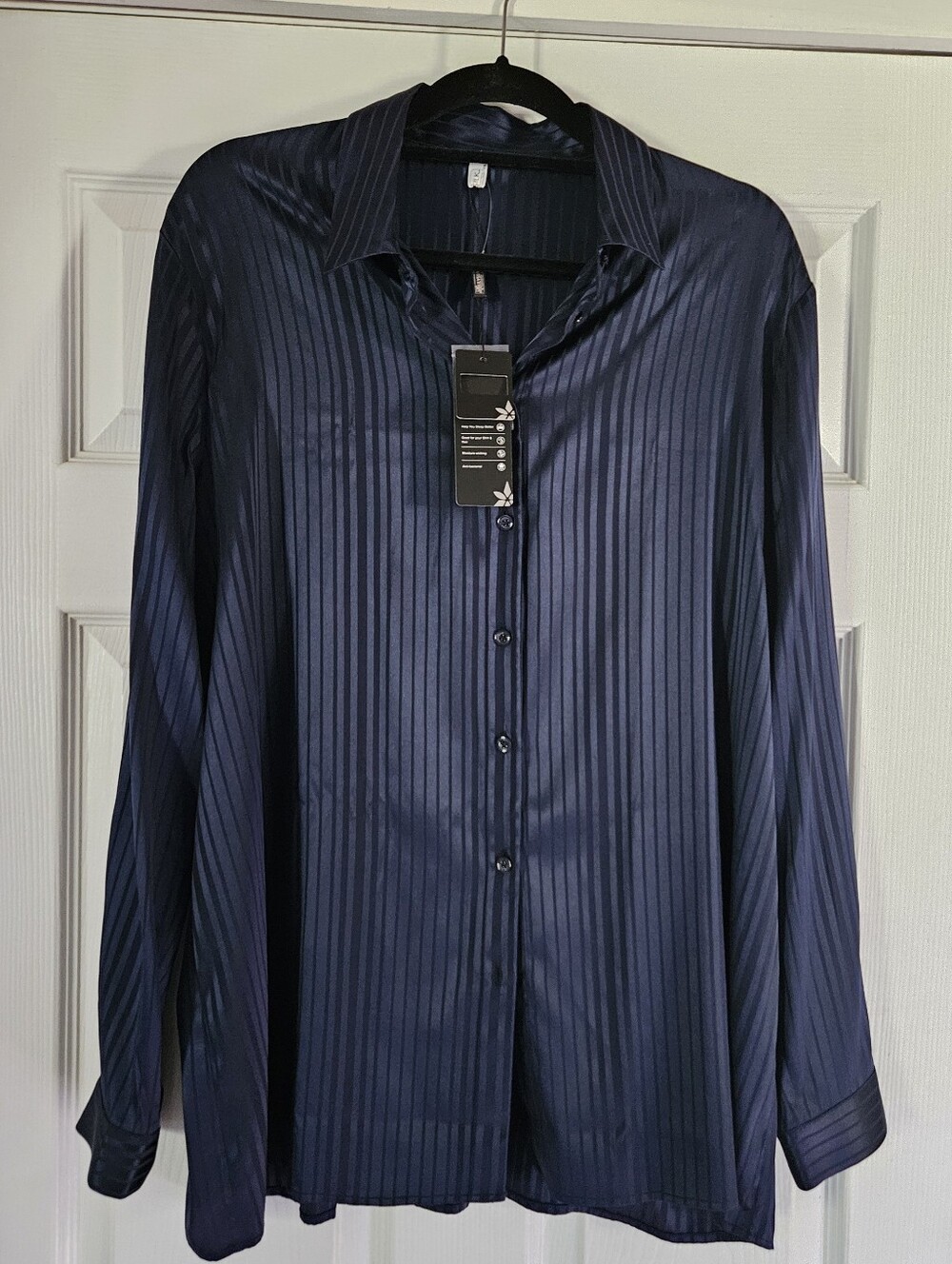 NWT LILYSILK Navy Blue Pinstripe Silk Button Down Shirt Grade 6A